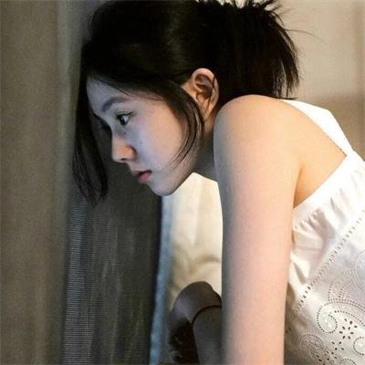 一个死气沉沉的夏天