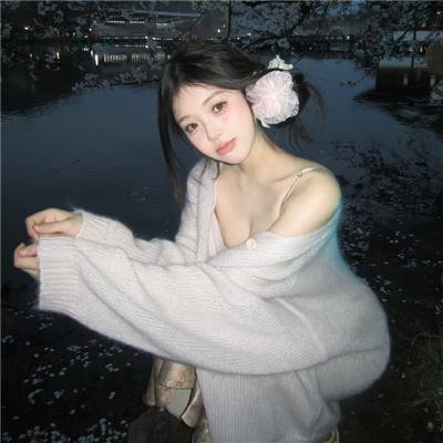 镜中的女孩